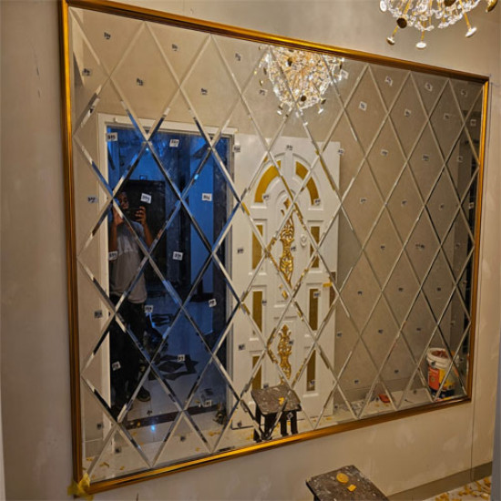 Diamond cut beveled mirror